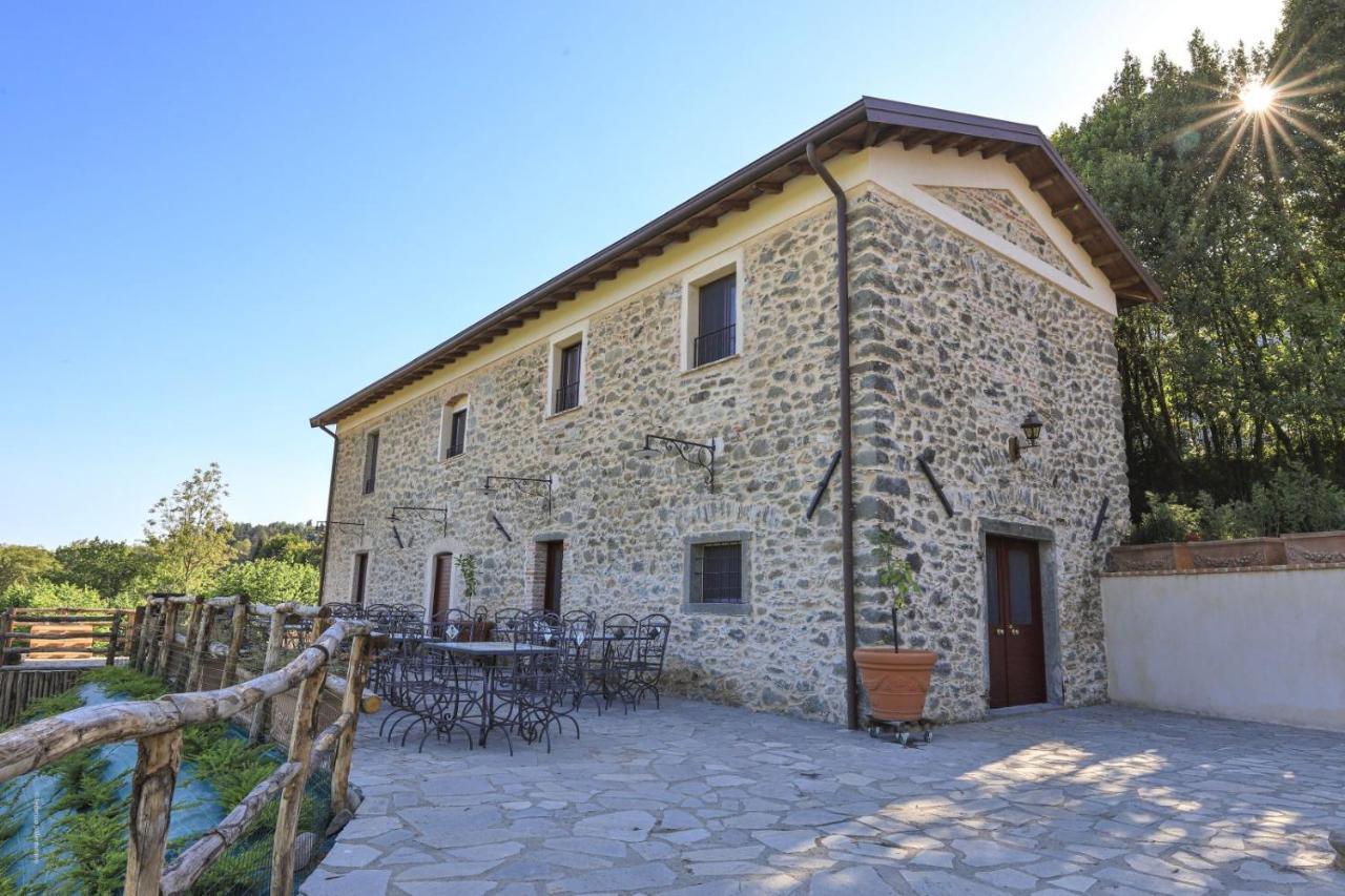 Agriturismo La Cascina Dei Chicchi Bagnone Exterior foto